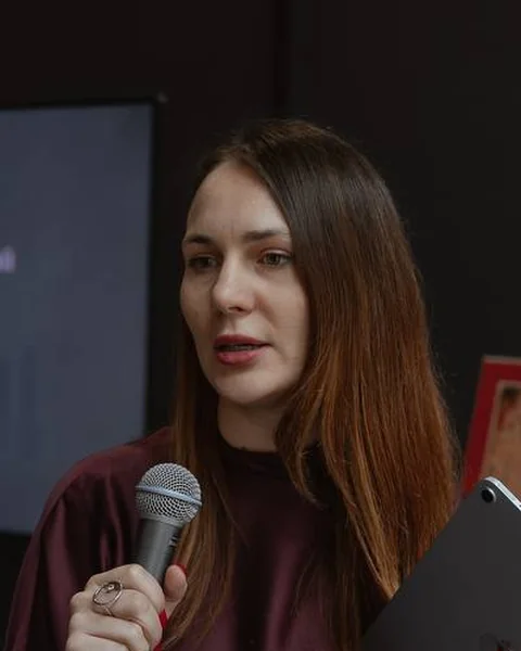 Яна Таранова